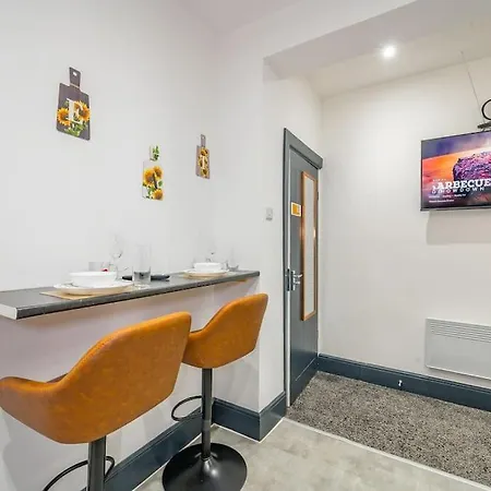 -F19Gh- For Relaxed & Cosy Stay,Free Parking,Wifi Leeds  Exterior photo