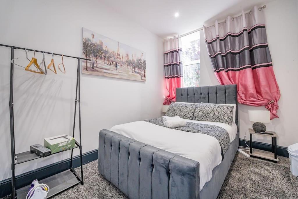 -f19gh- For Relaxed & Cosy Stay,free Parking,wifi * Leeds (West Yorkshire)